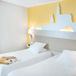 Saint Sauveur Отель